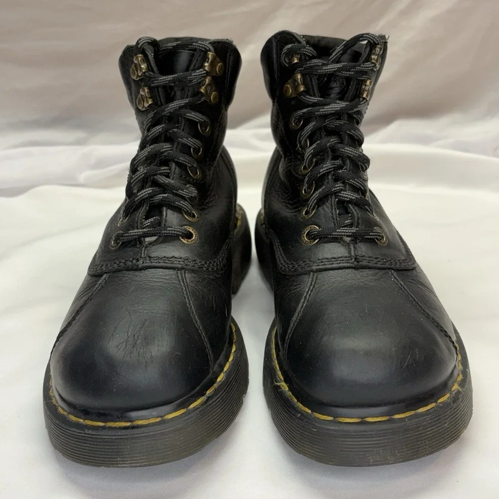 Dr. Martens excellent preowned
